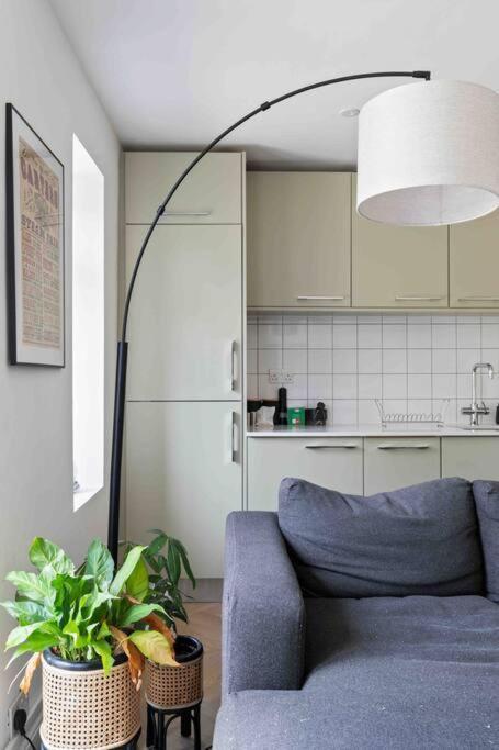 Modern 3 Bed Apartment In Tottenham Londra Esterno foto