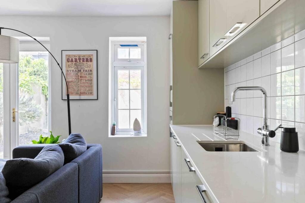 Modern 3 Bed Apartment In Tottenham Londra Esterno foto
