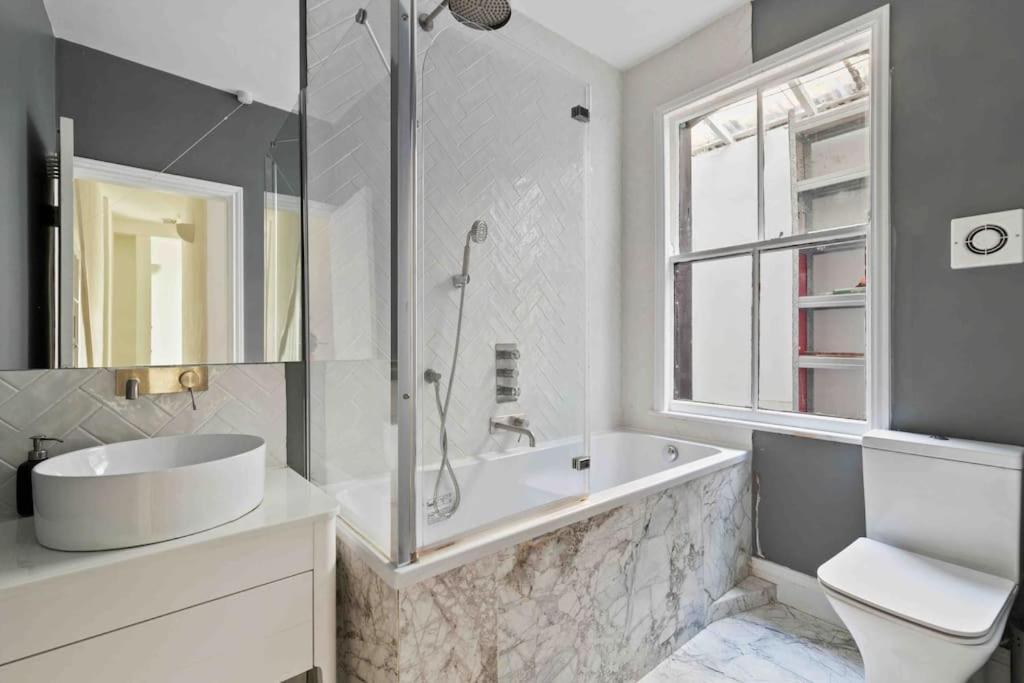 Modern 3 Bed Apartment In Tottenham Londra Esterno foto