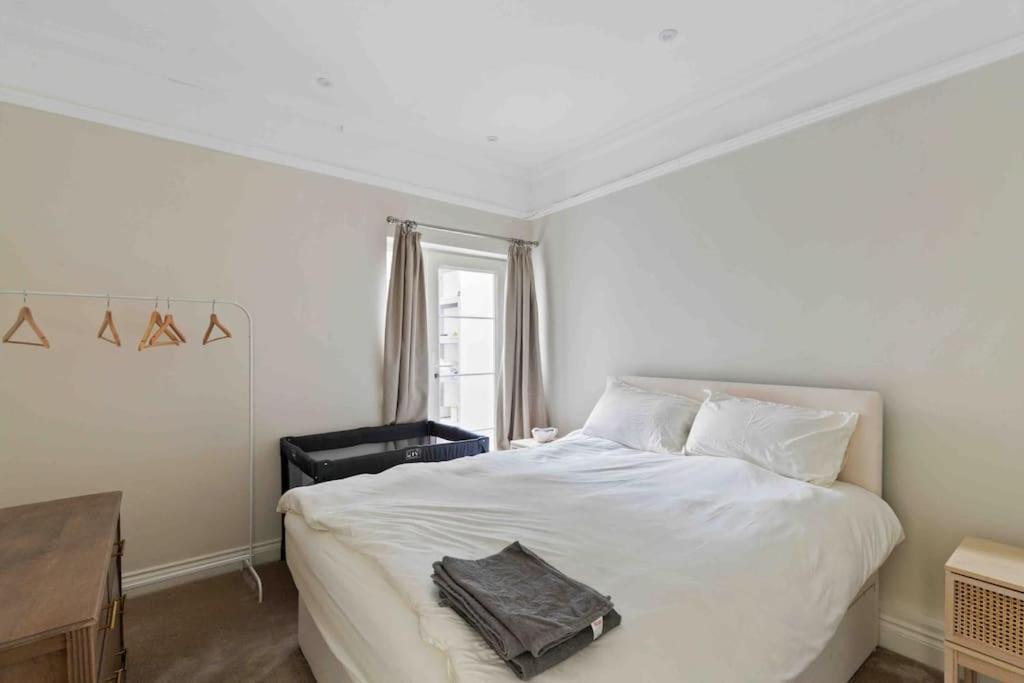 Modern 3 Bed Apartment In Tottenham Londra Esterno foto